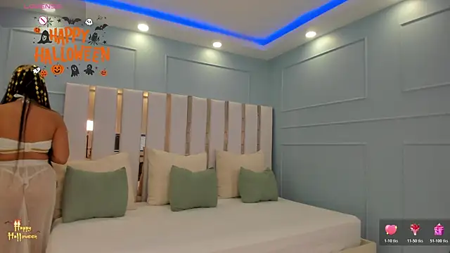 Snapshot of julieta_rosee chatting on October 31, 10:16 pm julieta rosee online show from October 31, 10:16 pm