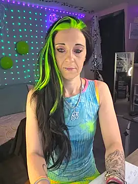 Purple2StayThnxx online show from March 31, 4:42 pm