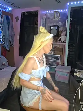 Purple2StayThnxx online show from April 7, 11:17 pm