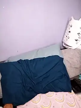 Purple2StayThnxx online show from January 17, 4:21 pm