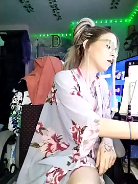 Purple2StayThnxx online show from February 22, 6:27 am