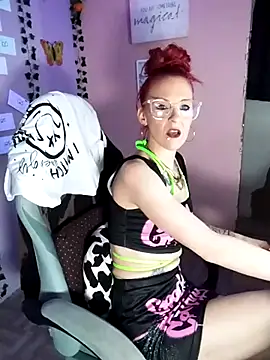 Purple2StayThnxx online show from November 17, 2:26 am