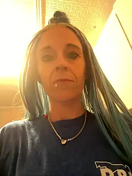 Purple2StayThnxx online show from March 7, 6:35 pm