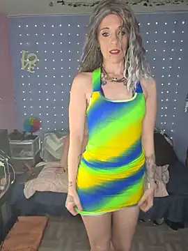 Snapshot of Purple2StayThnxx chatting on May 19, 11:56 pm Purple2StayThnxx online show from May 19, 11:56 pm