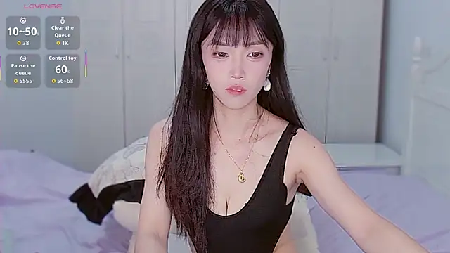 Snapshot of XiaoNana_ chatting on October 20, 1:29 am XiaoNana online show from October 20, 1:29 am