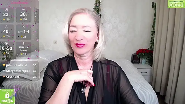 hunters woman online show from April 28, 2:27 am