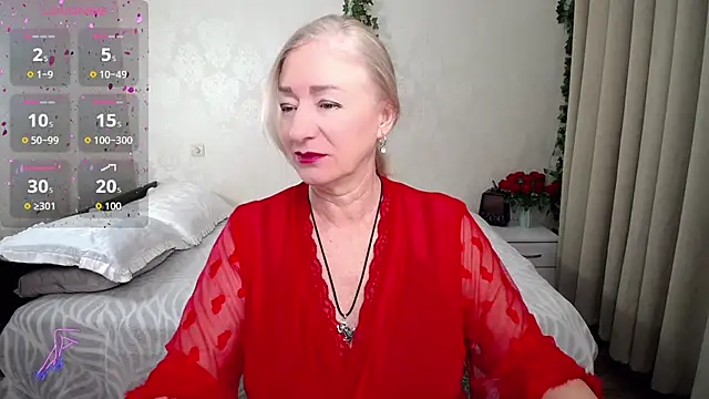 hunters woman online show from February 6, 10:50 pm