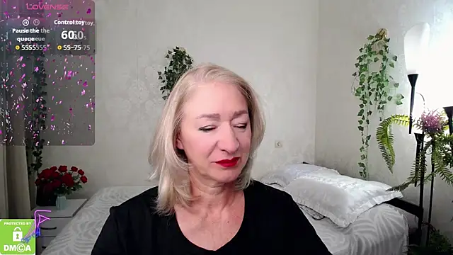 Snapshot of hunters_woman chatting on September 29, 12:11 pm hunters woman online show from September 29, 12:11 pm
