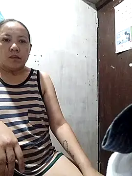 Snapshot of Rose_slut_squirt chatting on March 1, 1:44 pm Rose slut squirt online show from March 1, 1:44 pm