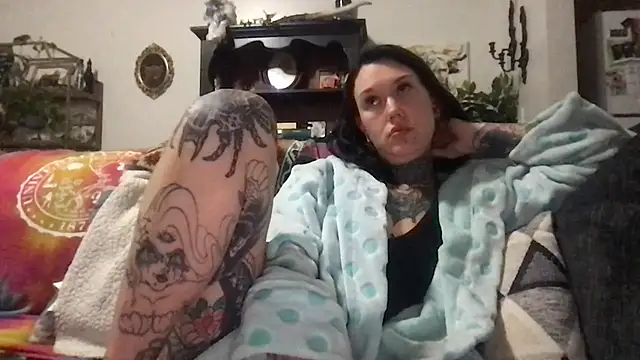 chelseasmiles online show from December 19, 2:59 am