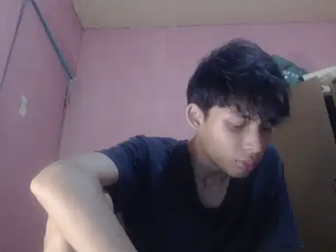 Snapshot of Kyoshi_19 chatting on June 10, 12:39 pm Kyoshi 19 online show from June 10, 12:39 pm
