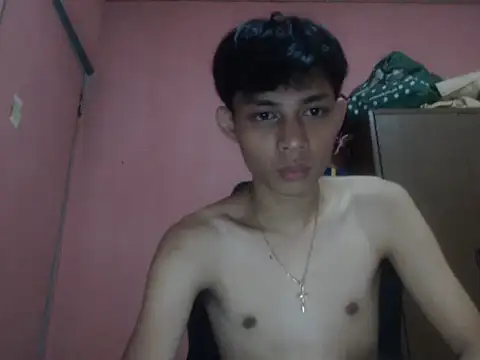 Snapshot of Kyoshi_19 chatting on July 6, 7:37 am Kyoshi 19 online show from July 6, 7:37 am