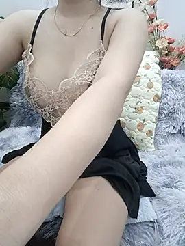 Lyly-2k5 online show from May 25, 2:00 am