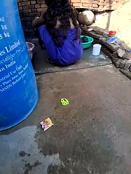 Snapshot of RAYI_Queen_3 chatting on November 12, 4:38 am RAYI Queen 3 online show from November 12, 4:38 am