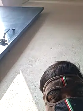 Snapshot of RAYI_Queen_3 chatting on November 26, 5:29 am RAYI Queen 3 online show from November 26, 5:29 am