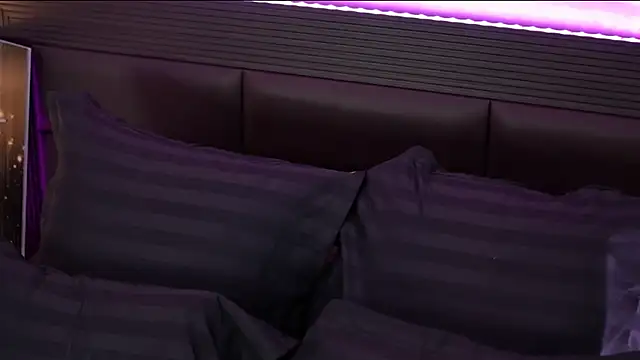 Melany Ass online show from May 29, 3:34 am