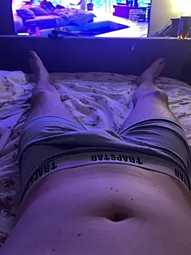 naughtycoupl98 online show from March 25, 12:44 am