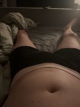 naughtycoupl98 online show from April 18, 1:30 am