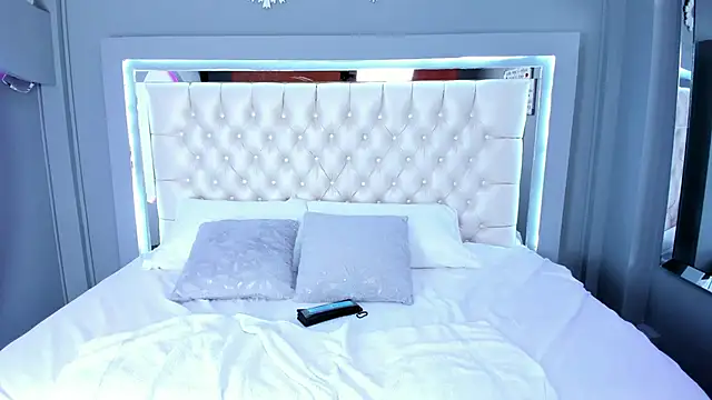 SandyLainer online show from October 28, 11:14 pm