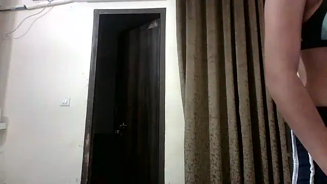 Snapshot of Aarohi_An chatting on June 21, 1:50 pm Aarohi An online show from June 21, 1:50 pm