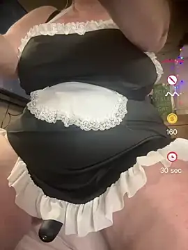 Snapshot of CurvyDoll_KateX chatting on July 10, 10:32 pm CurvyDoll KateX online show from July 10, 10:32 pm