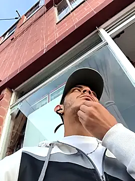 Exlifer online show from February 14, 10:54 pm