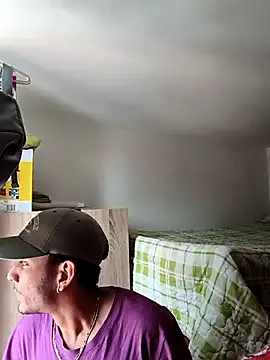 Exlifer online show from February 17, 9:34 pm