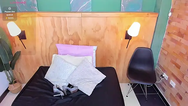 milavega  online show from March 19, 12:38 pm