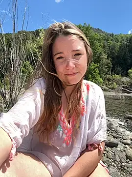 Snapshot of sashapulse chatting on November 6, 3:38 pm sashapulse online show from November 6, 3:38 pm