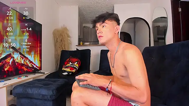 Snapshot of Steven_baby69 chatting on November 18, 5:55 am Steven baby69 online show from November 18, 5:55 am