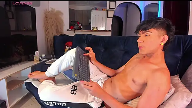 Steven baby69 online show from September 20, 2:05 am