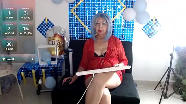 Snapshot of ruth_blue21 chatting on September 26, 3:35 am ruth blue21 online show from September 26, 3:35 am