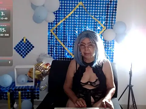 Snapshot of ruth_blue21 chatting on October 2, 10:02 pm ruth blue21 online show from October 2, 10:02 pm