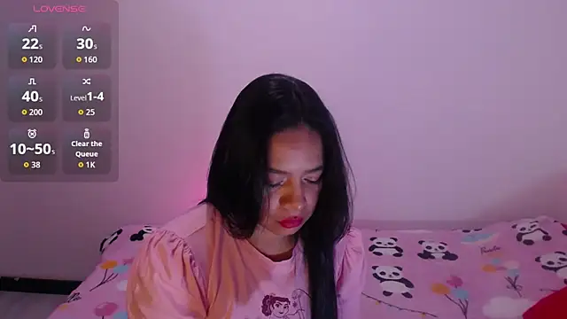 Snapshot of Sara_cute92 chatting on November 6, 9:57 am Sara cute92 online show from November 6, 9:57 am