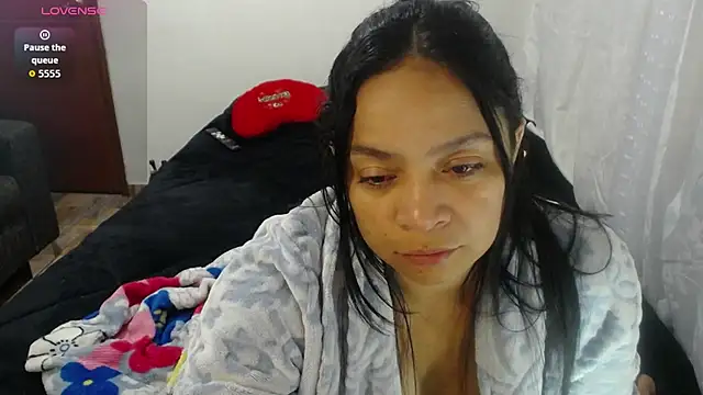 Snapshot of Sara_cute92 chatting on March 7, 6:42 am Sara cute92 online show from March 7, 6:42 am