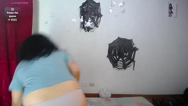 Snapshot of Sara_cute92 chatting on October 27, 5:30 am Sara cute92 online show from October 27, 5:30 am