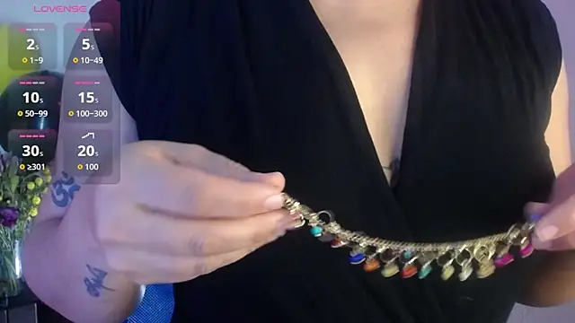 Snapshot of Sara_cute92 chatting on October 24, 5:06 am Sara cute92 online show from October 24, 5:06 am