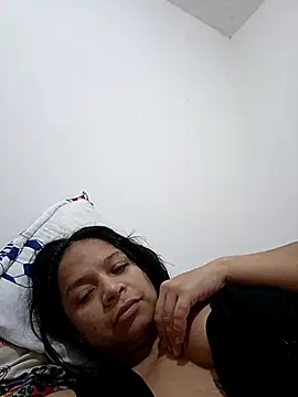 Snapshot of Sara_cute92 chatting on November 3, 11:25 am Sara cute92 online show from November 3, 11:25 am