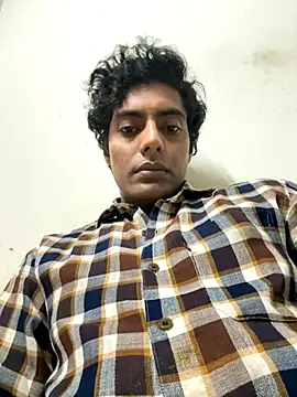 arjuned02 online show from November 18, 6:22 pm