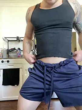 Snapshot of King_Kev_ chatting on November 25, 6:08 pm King Kev online show from November 25, 6:08 pm