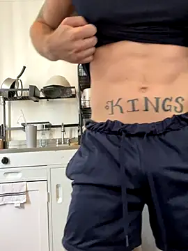 Snapshot of King_Kev_ chatting on October 7, 5:36 pm King Kev online show from October 7, 5:36 pm