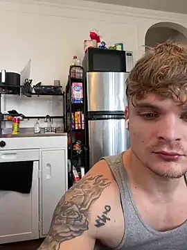 Snapshot of King_Kev_ chatting on November 17, 5:50 pm King Kev online show from November 17, 5:50 pm