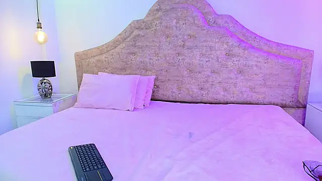 Sphere01 online show from December 3, 4:02 am