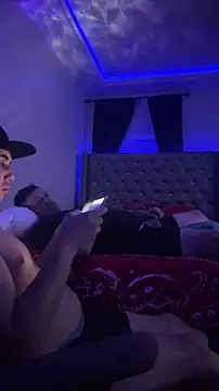 Snapshot of Ranthru13 chatting on October 11, 6:03 am Ranthru13 online show from October 11, 6:03 am