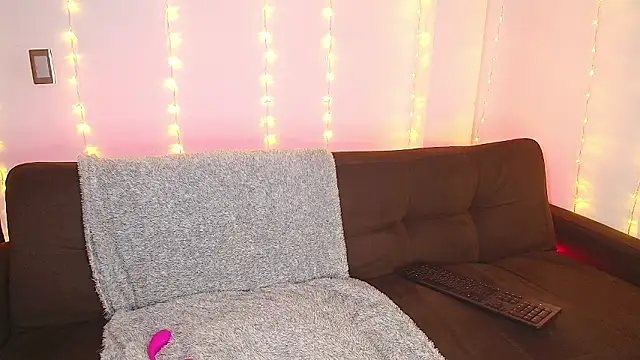 RosseCollins online show from January 14, 12:03 am