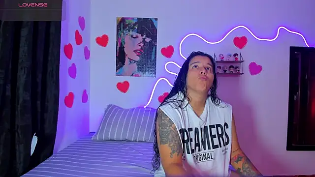 Dilan and Mia online show from February 27, 1:39 am