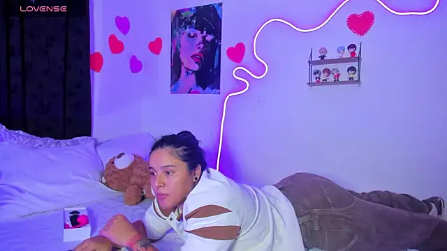 Dilan and Mia online show from April 29, 2:16 am