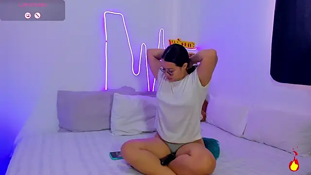 Dilan and Mia online show from June 1, 12:49 pm