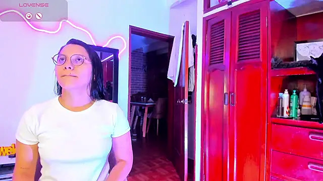 Snapshot of Dilan_and_Mia chatting on September 12, 1:00 pm Dilan and Mia online show from September 12, 1:00 pm