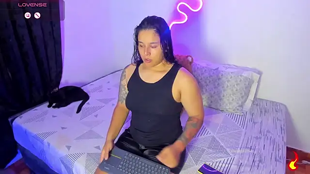 Dilan and Mia online show from May 15, 3:48 am